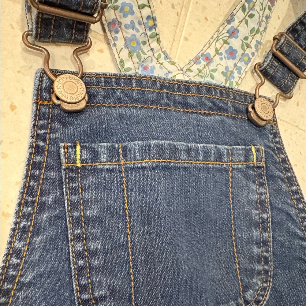 Mini Boden Little Girls’ Denim Overalls. Like new! Size 5-6Y. - Picture 3 of 4